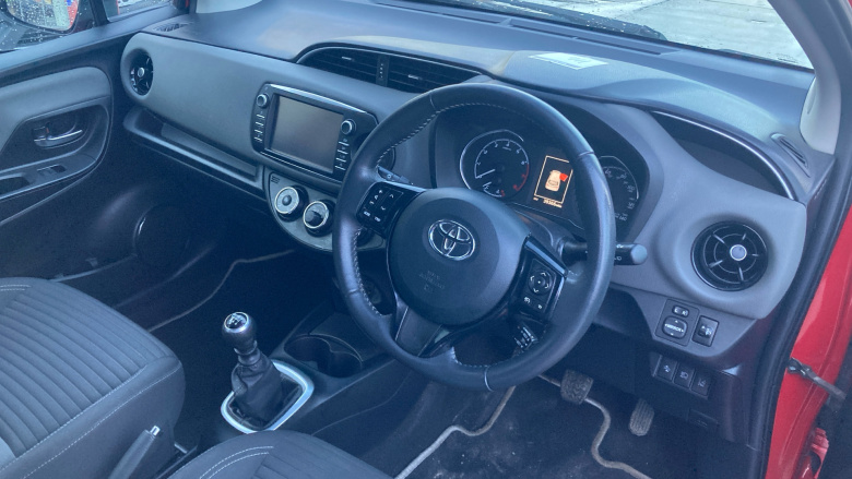 Toyota Yaris 1.5 VVT-i Icon Tech 5dr Petrol Hatchback